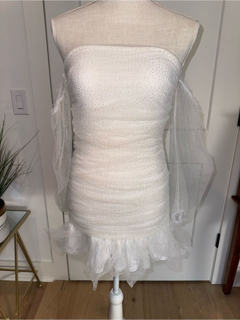 Klesis White Glitter Mesh Off Shoulder Ruched Mini Dress Size Small